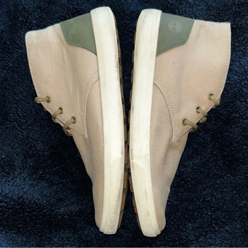 Timberland Green and Tan Chukka Boots with Rubber Soles